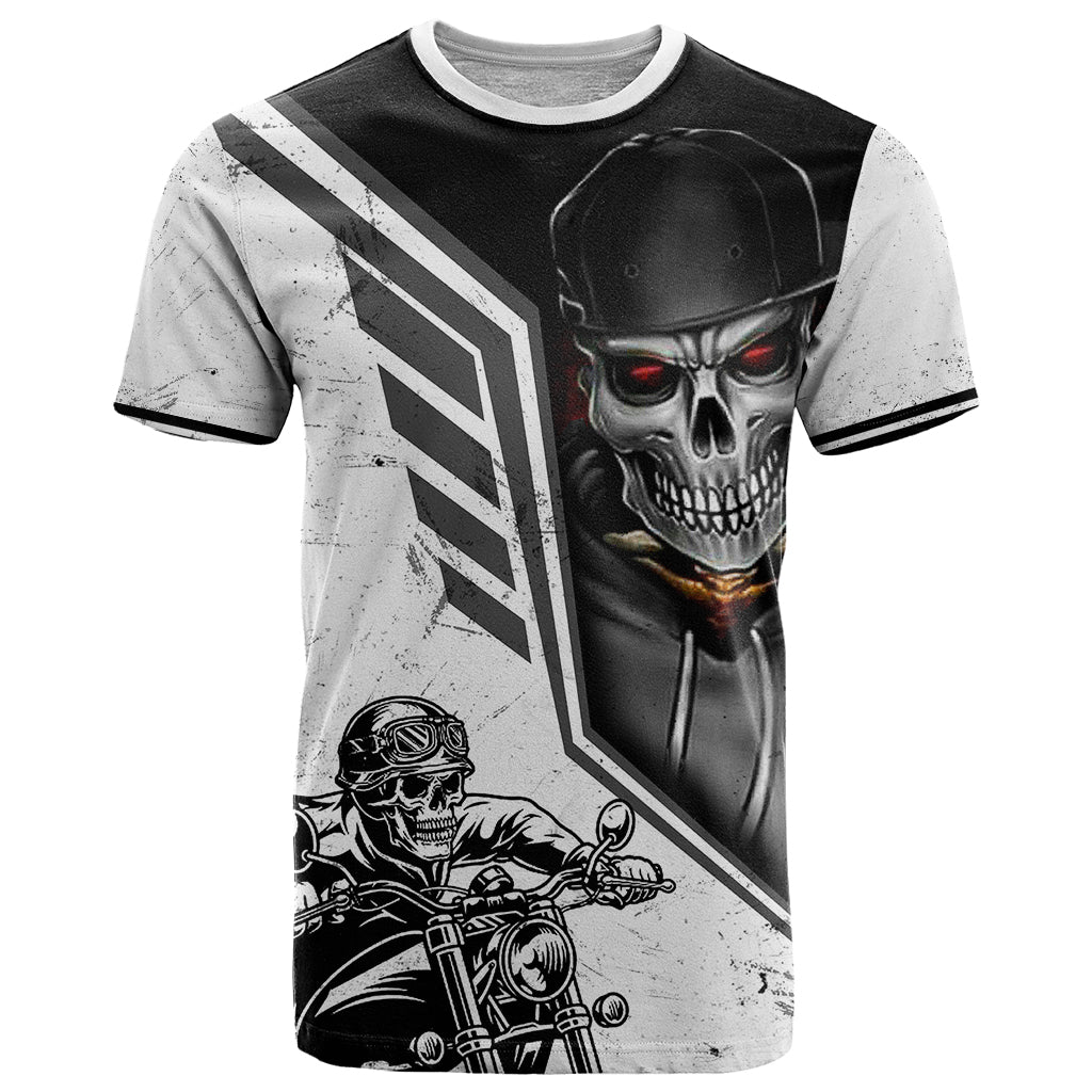 skull-t-shirt-riding-motocycle