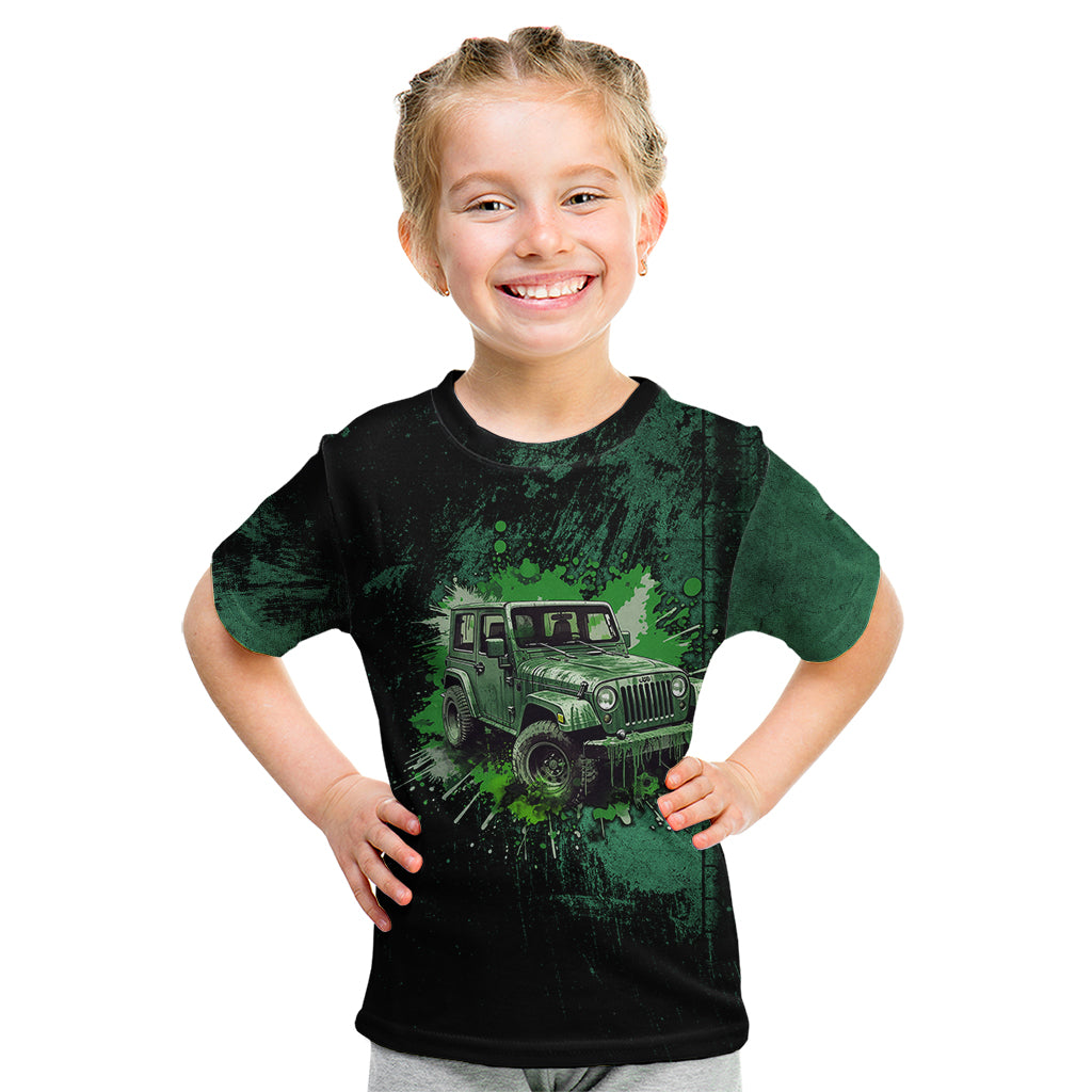 never-underestimate-old-man-with-a-jeep-kid-t-shirt